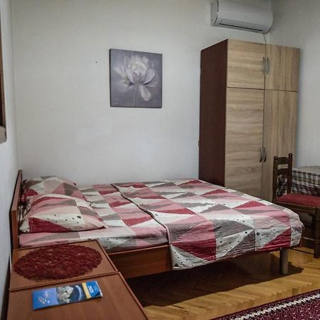 Hostel Center Улцин Екстериор снимка