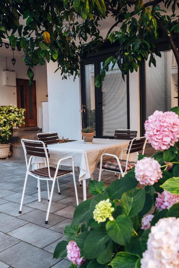 Hostel Center Улцин Екстериор снимка
